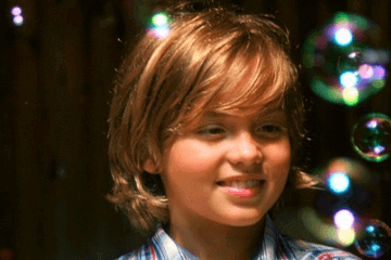 2025年瑋字取名男孩有寓意