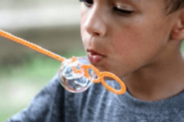 2025年曾姓男孩取名100分